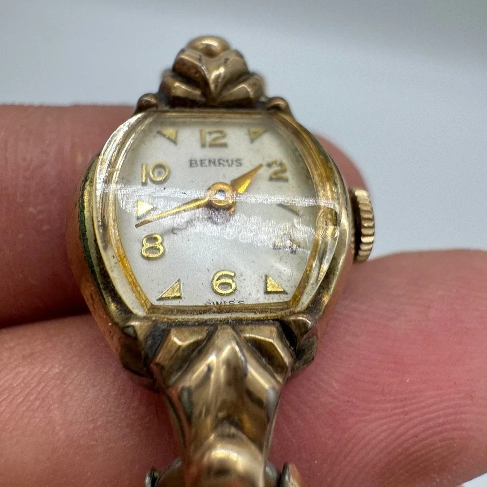 Vintage Benrus Women Watch 10K RGP Bezel Swiss Made Gold Tone‎ working movement